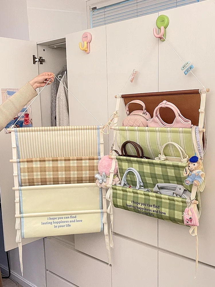 布製掛け収納バッグ：子供用おもちゃや人形のディスプレイに最適な省スペース収納