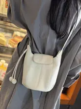 レトロなパンプキンバッグ【本革・ソフトレザー・ショルダー・トートバッグ】