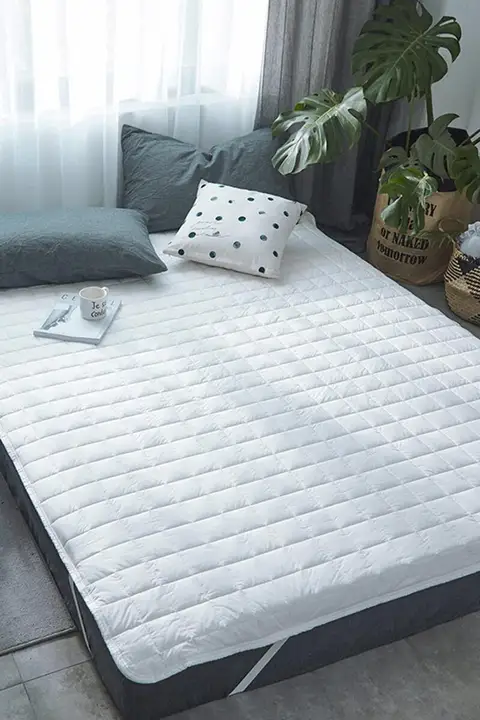 無印良品 ベッド用マットレス保護パッド【薄型・抗菌・防ダニ・滑り止め付き】