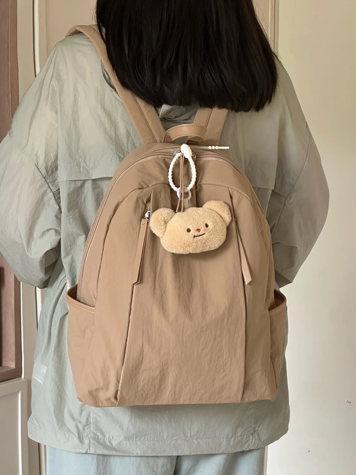 2泊3日旅行用リュック 女性向け 軽量でおしゃれなデザイン