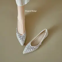 羊皮製 フレンチスタイル ポイントトゥ ラインストーン付き 太ヒール 浅履きパンプス【通勤向け・優雅な雰囲気】