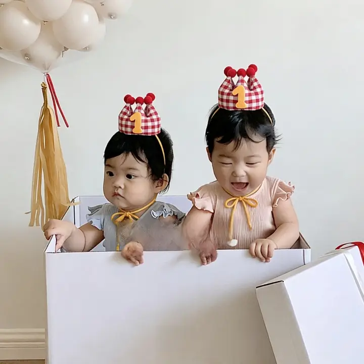 王冠帽子 キッズ ボーイズ ガールズ 布製 チェック柄 1歳バースデー 撮影 プロップス インスタ映え 韓流 お祝い