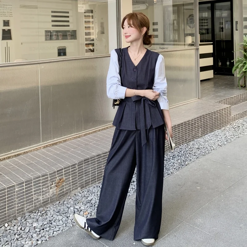 20代後半女性が今、選ぶべき通勤スタイルは？フェイク2ピースセットアップのリアルな使い勝手とは