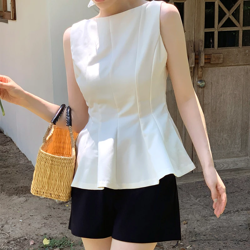 シャツとワンピースの境界を越える、夏の一枚はこれ？