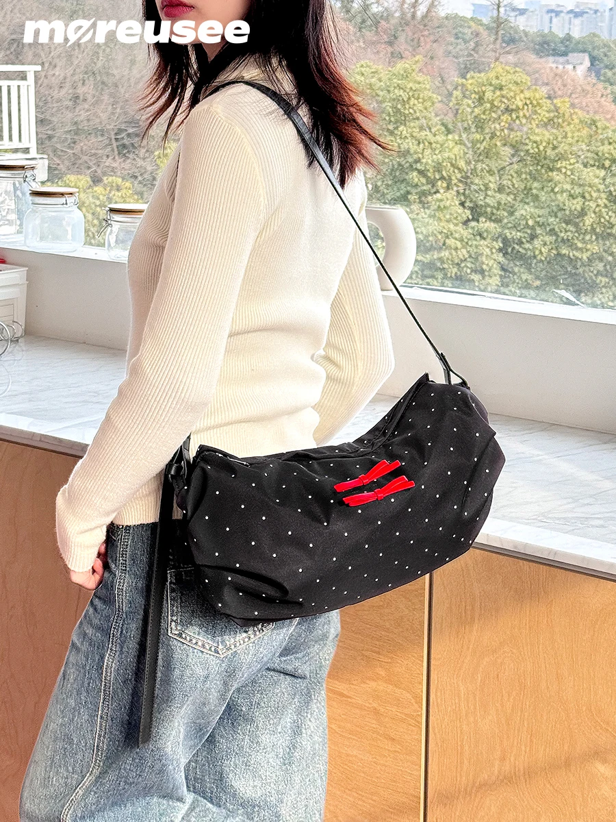 キャリーオンバッグ おすすめの軽量通勤タイプ：more u see 木と石 パールホワイトショルダーバッグ