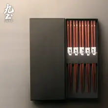 おしゃれな木製アルファベット箸【抗菌・滑り止め付き・ギフトボックス入り】（セットアップ対応）