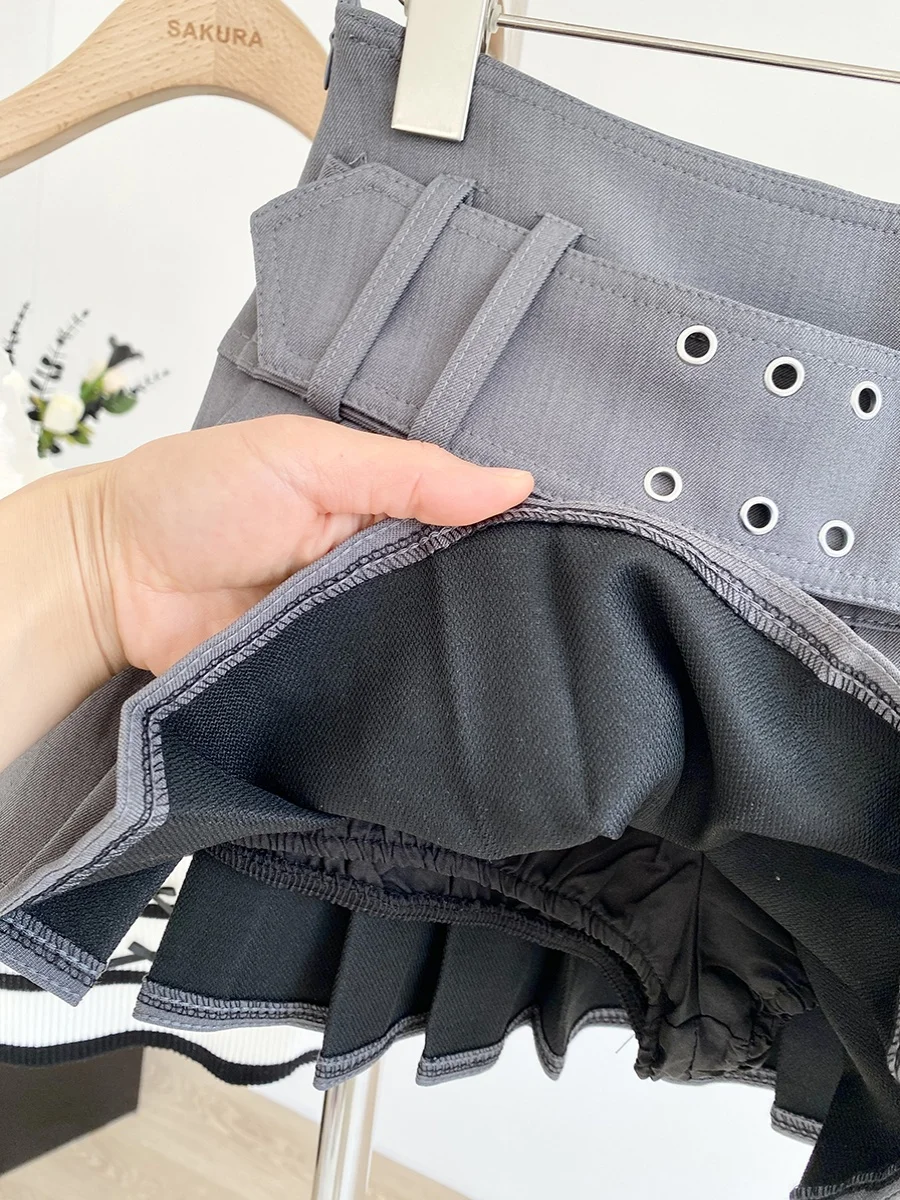 トレンドフェミニンの定義を知りたい！この一着で通勤スタイルを変える方法は？