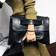 大容量ハンドバッグ【シンプルデザイン・クラッチスタイル・トレンド】