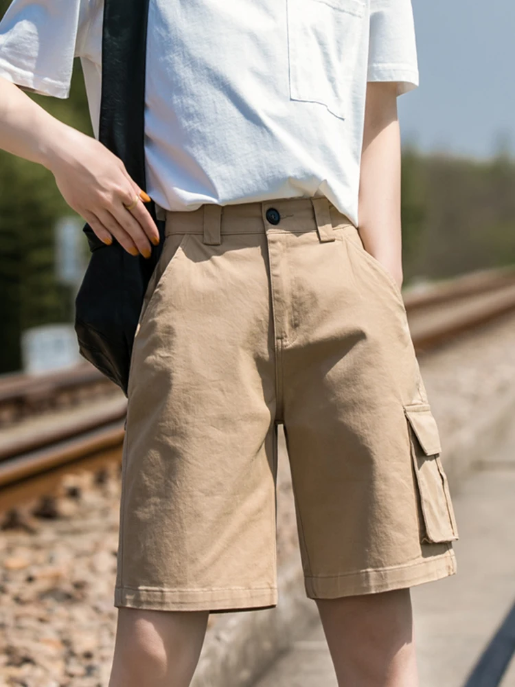 カーゴパンツ コーデ レディース | ストレートフィット・ビジネスカジュアルスタイルの定義と実用性