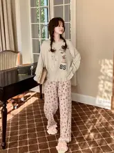 長袖ラウンドネックの純綿パジャマ【春秋用・パンツ付き・カジュアルなデザイン】（セットアップ対応）