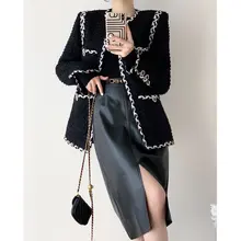 黒のレザーひざ丈タイトスカート【レトロ・ハイウエスト・スリットデザイン・女性用】（セットアップ対応）