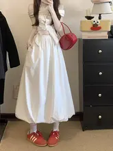 春用高腰Aラインスカート【白色・ふんわりデザイン・フラワーモチーフ】