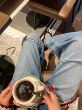 シンプルなデザインのハイウエストデニムパンツ【レディース・ストレート・ワイドレッグ】（セットアップ対応）