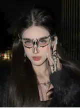 サイバーパンクメタルマスク【ユニセックス・高級感・コスプレ用・フェイスチェーン付き】