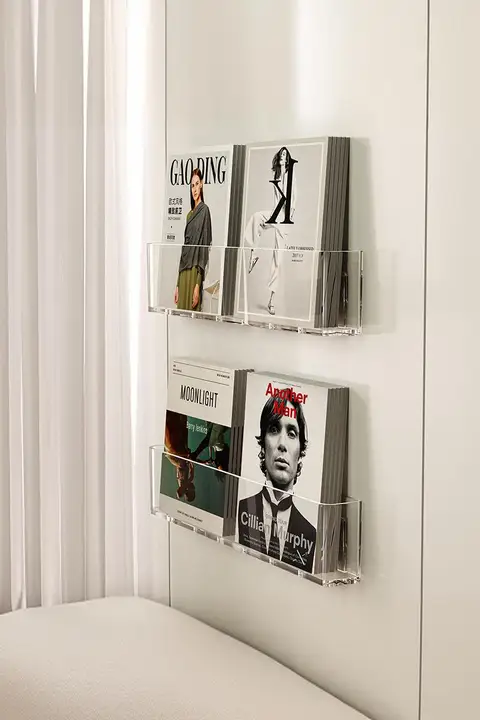 壁掛け用透明アクリル雑誌ラック【フロントオープン・デコレーション用】