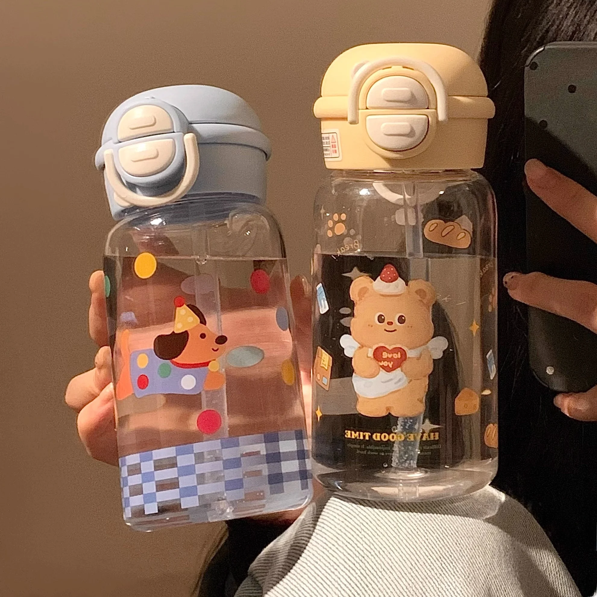 ストロー付き水筒 子供用 かわいいデザインで洗いやすい設計