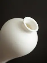 ミニ陶器花瓶【クリエイティブデザイン・シンプル・インテリア用・テーブル装飾】