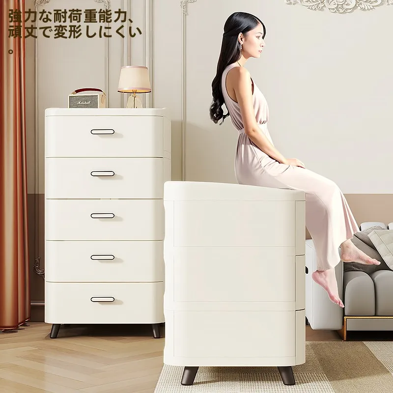 奥行きのあるクローゼット収納にぴったりな収納キャビネットは？