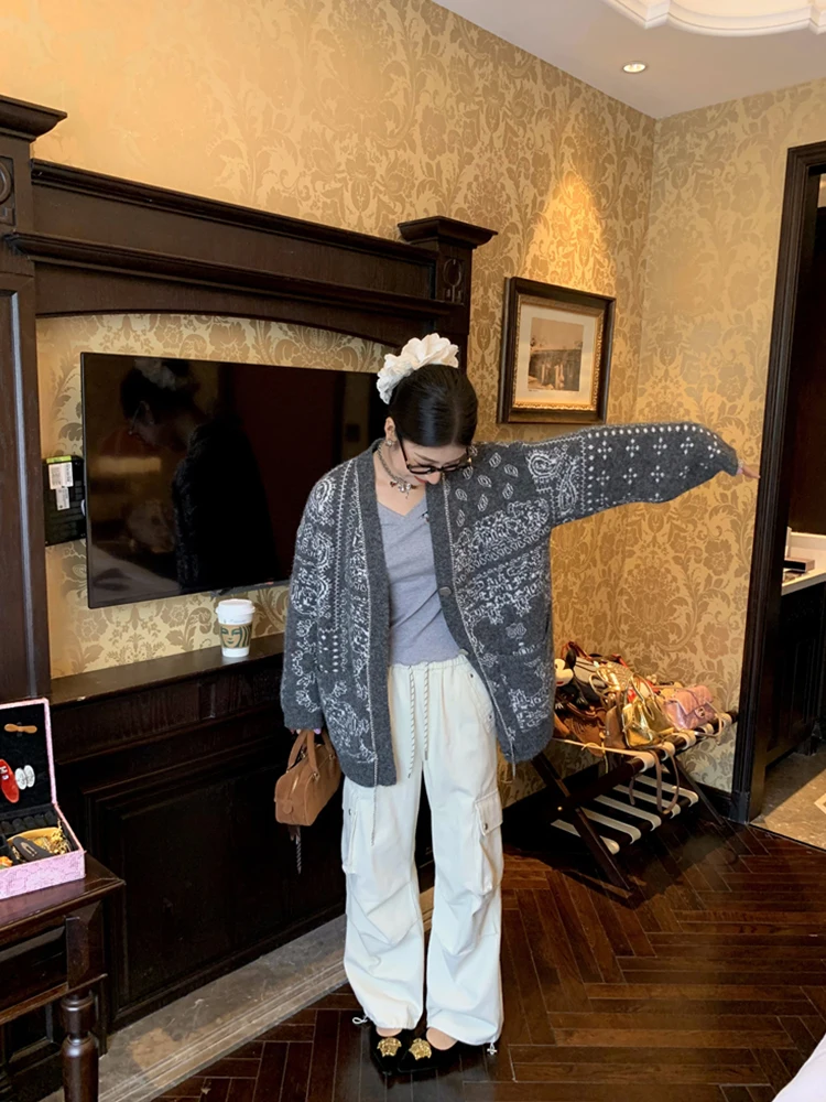 カーゴパンツ コーデ レディース vs ストレートパンツ 通勤シーンで失敗しない選び方完全ガイド