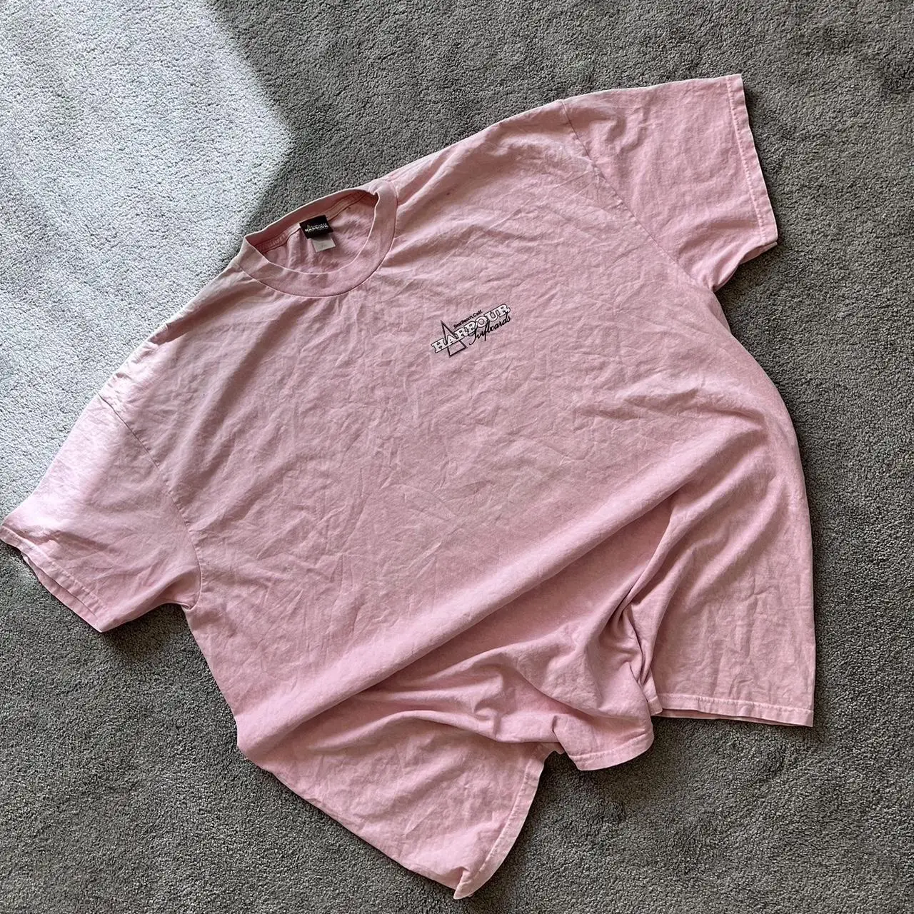 シワにならないTシャツの収納方法は？カップル用の軽量ピンクTシャツが解決する