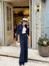 トレンディなショート丈長袖ジャケットとハイウエストワイドパンツ【ファッションコーディネート・セットアップ対応】
