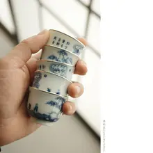 清物堂 手描き青花デザインの茶杯【鹿と蝙蝠モチーフ・銀口・30cc】