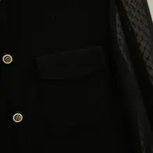 シンプルで洗練されたデザイン！長袖の小黒ワンピース【大人の女性向け・スリムフィット】