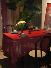 フランス風レトロ赤いテーブルクロス【結婚式・新年・クリスマス用・円形・四角形対応】