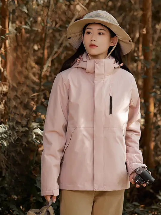 防風防水の三合一登山服【秋冬向け・ピンク・保温性あり】（セットアップ対応）