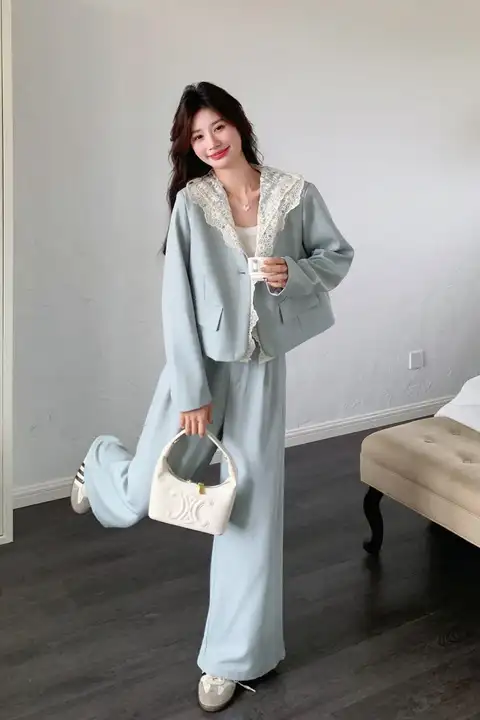 洗練されたデザイン！レーストリムのジャケットとパンツ【春秋用・大人のスタイル・おしゃれ】（セットアップ対応）