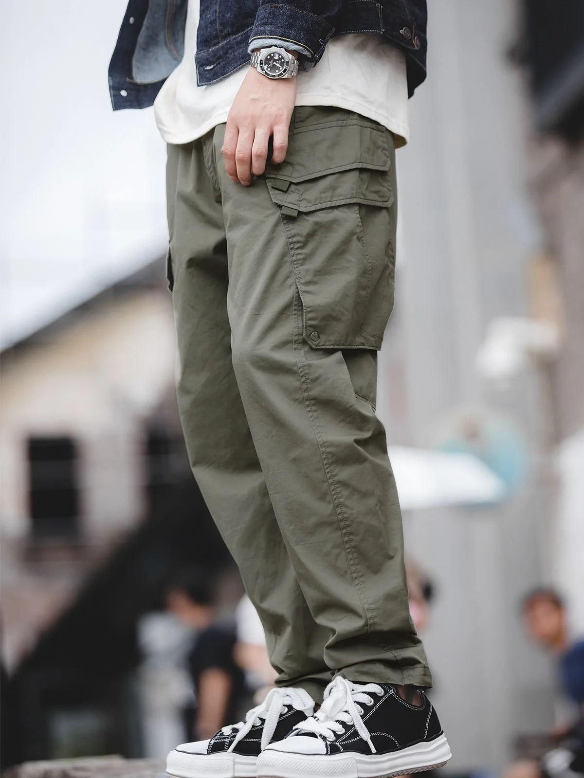 カーゴパンツ メンズ コーデ 完全ガイド｜失敗しない5つの選び方と実際のコーデ例