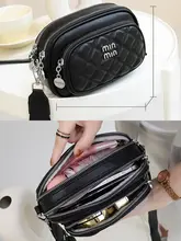 多層ポケットのコンパクトな斜め掛けバッグ【カジュアル・広めのショルダーストラップ・小型・丸型】（セットアップ対応）