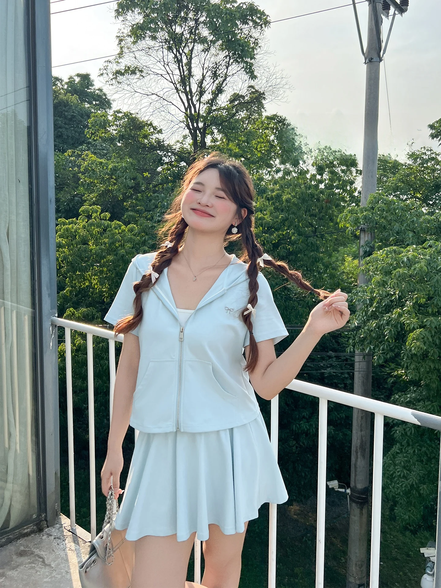 骨格ストレートでぽっちゃりも似合う？夏服の選び方とおすすめ5選