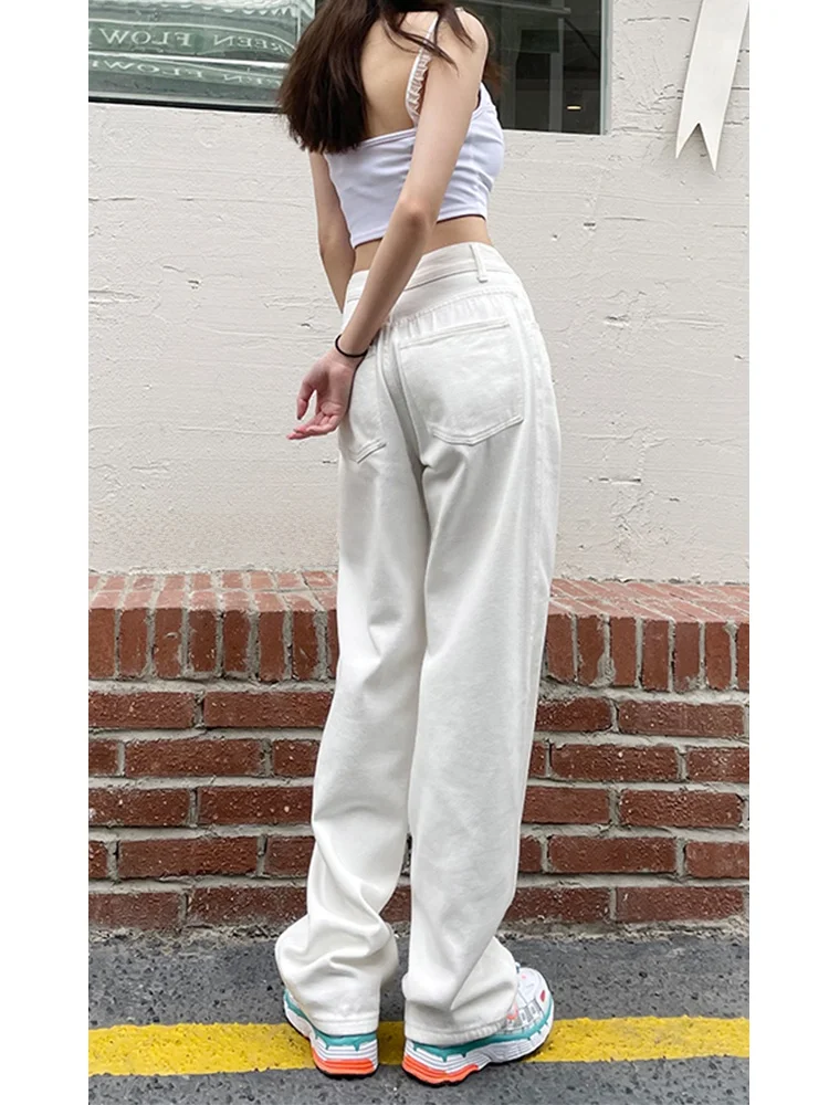大人可愛いの本質とは？白いワイドレッグパンツで徹底解説