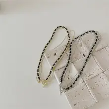 個性的なレトロ風ダブルレイヤー金属チェーンPUレザー編み込みネックレス