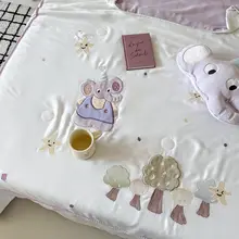 かわいい象刺繍のシルクライク夏用エアコンブランケット【洗濯機対応・四点セット（セットアップ対応）】