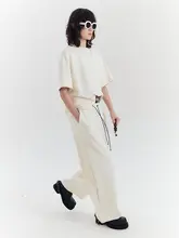 米色のダブルカラーラウンドネックショートスリーブTシャツ【デザイン性あり・女性用】
