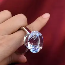 超大水晶リング【プロップ用・婚約用・誕生日プレゼントに最適】