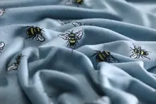 春用 大きいサイズ ニットコットン 長袖Tシャツ【グレーとブルー・蜂柄・クルーネック】