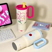 可愛い保冷カップ【大容量・ストロー付き・デスク用】