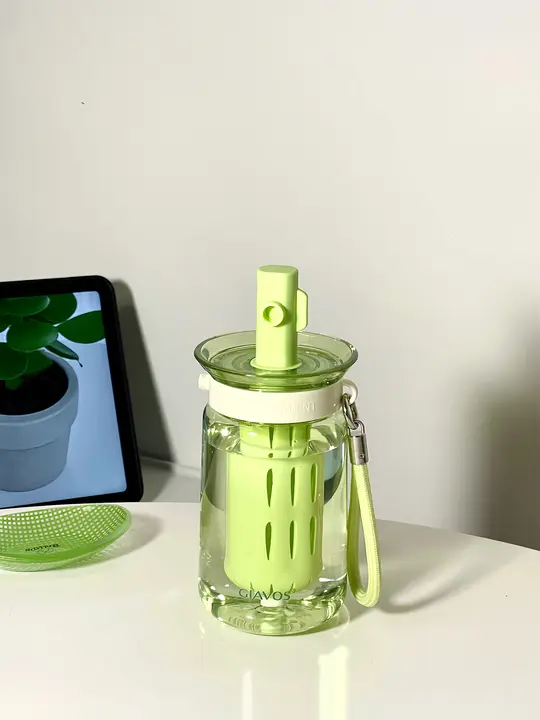 夏用トライタン製プラスチック水筒【高温対応・女性向け・ストロー付き・持ち運び便利】