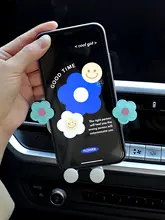 車載スマホホルダー【防振設計・エアコン吹出口対応・可愛いデザイン】