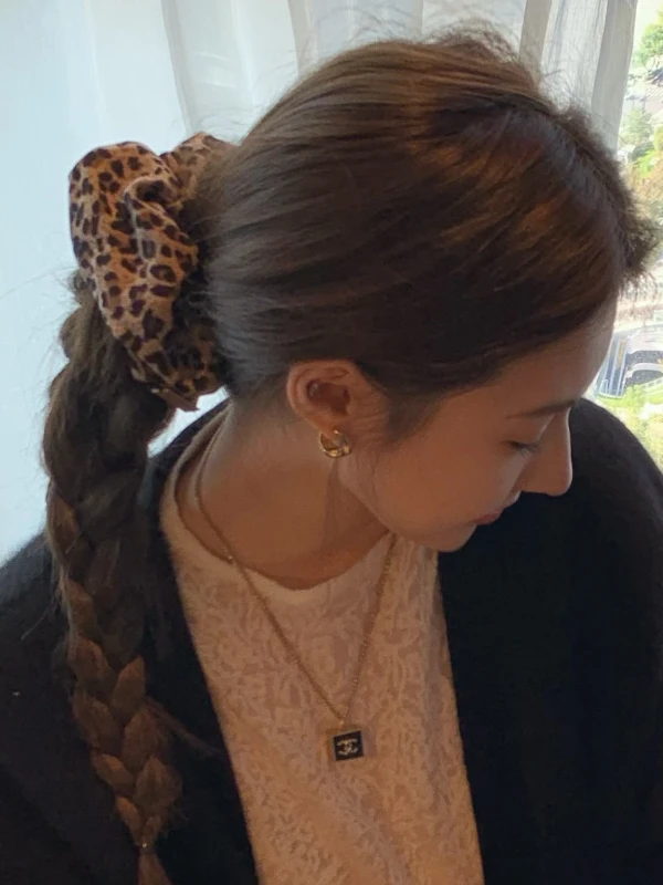 大きめサイズのレオパード柄ヘアゴム【高級感・韓国風】の使い方と特性