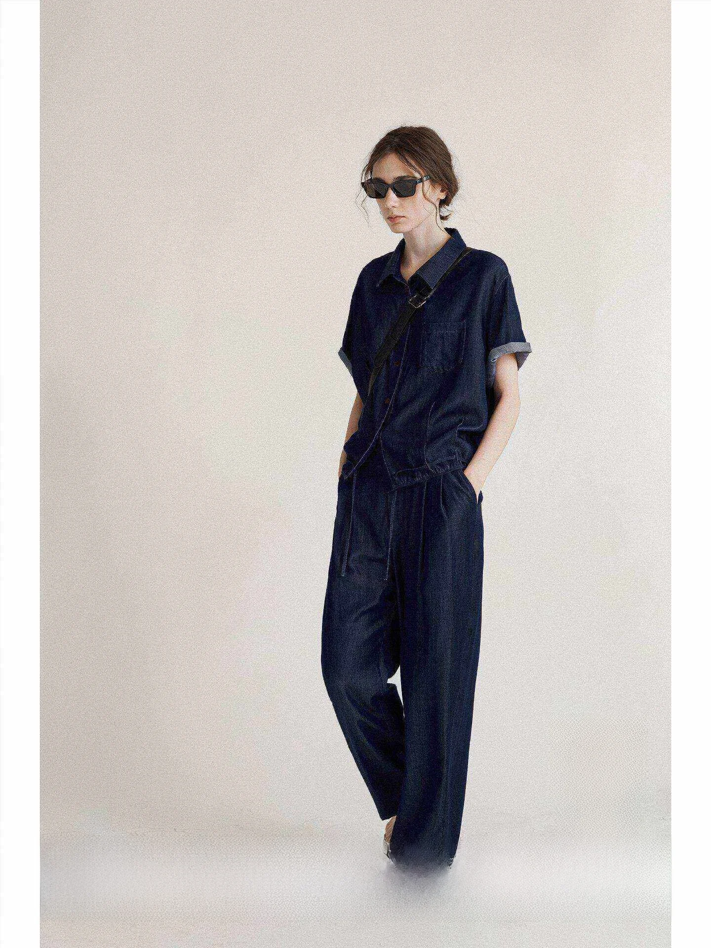 5月末にどんな服装が旬か？レトロなデニムセットアップが通勤と夏の準備に最適な理由