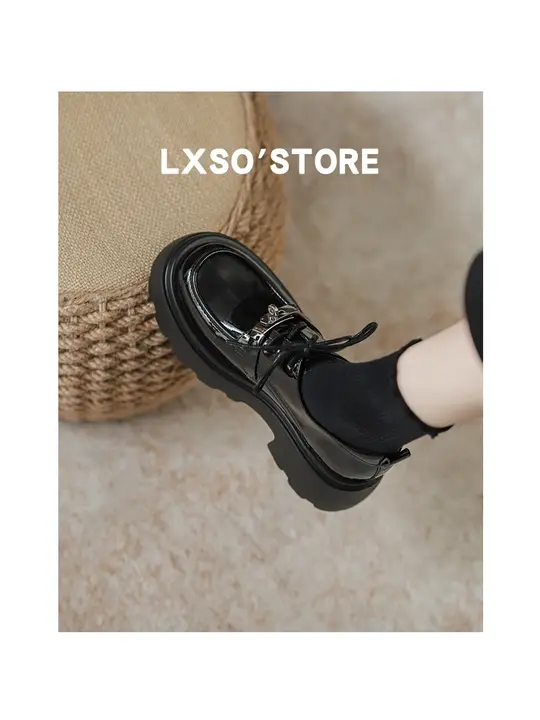 厚底黒色レディース本革シューズ【秋用・カジュアル・レースアップ・ローファー】