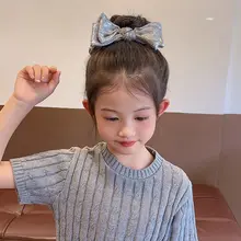 子供用シルバーリボンバンヘアクリップ【蝶結びデザイン・高級感】