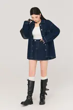 デニムジャケットとミニスカートの春用カジュアルコーディネート（セットアップ対応）