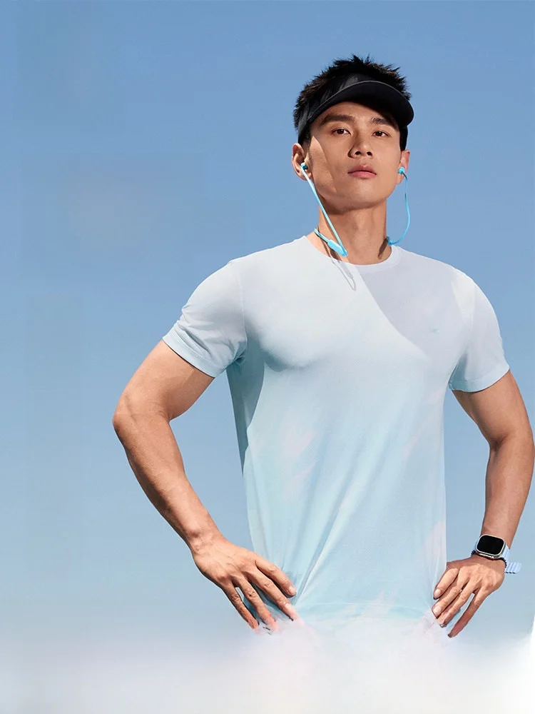 40代の夏にぴったりなランニングウェアは？Peakの速乾Tシャツが解決するリアルな悩み