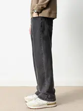 グレーのデニムパンツ【メンズ・ワイドレッグ・ストレート・洗い加工】