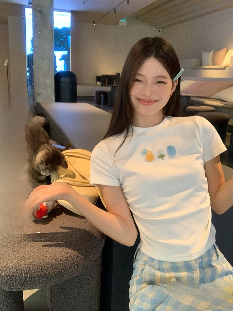 おしゃれ 白 アイコン かわいい おすすめ3選：白いデザインが心を癒す、日常に溶け込むかわいいアイテムの選び方